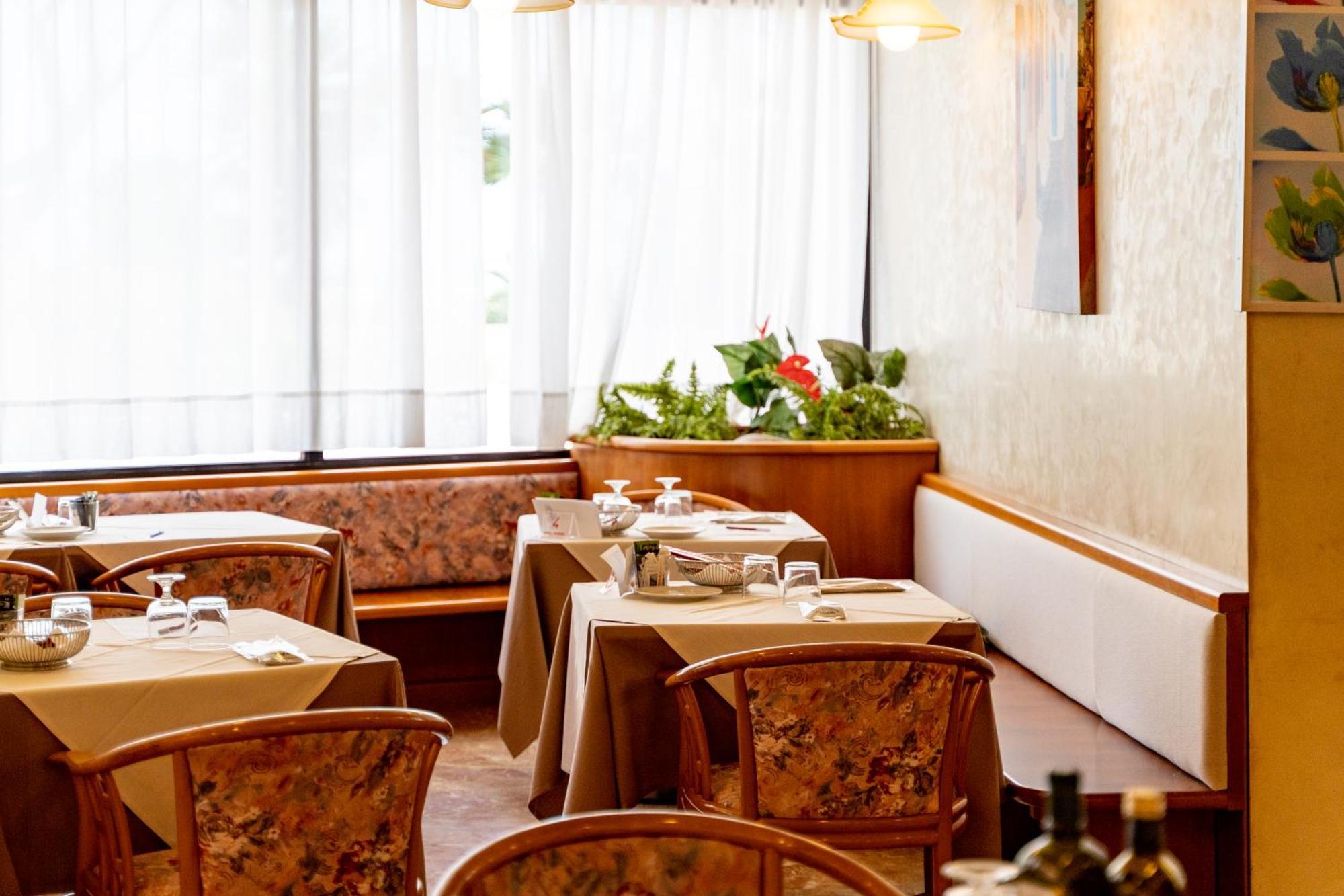 Hotel Touring Caorle Extérieur photo